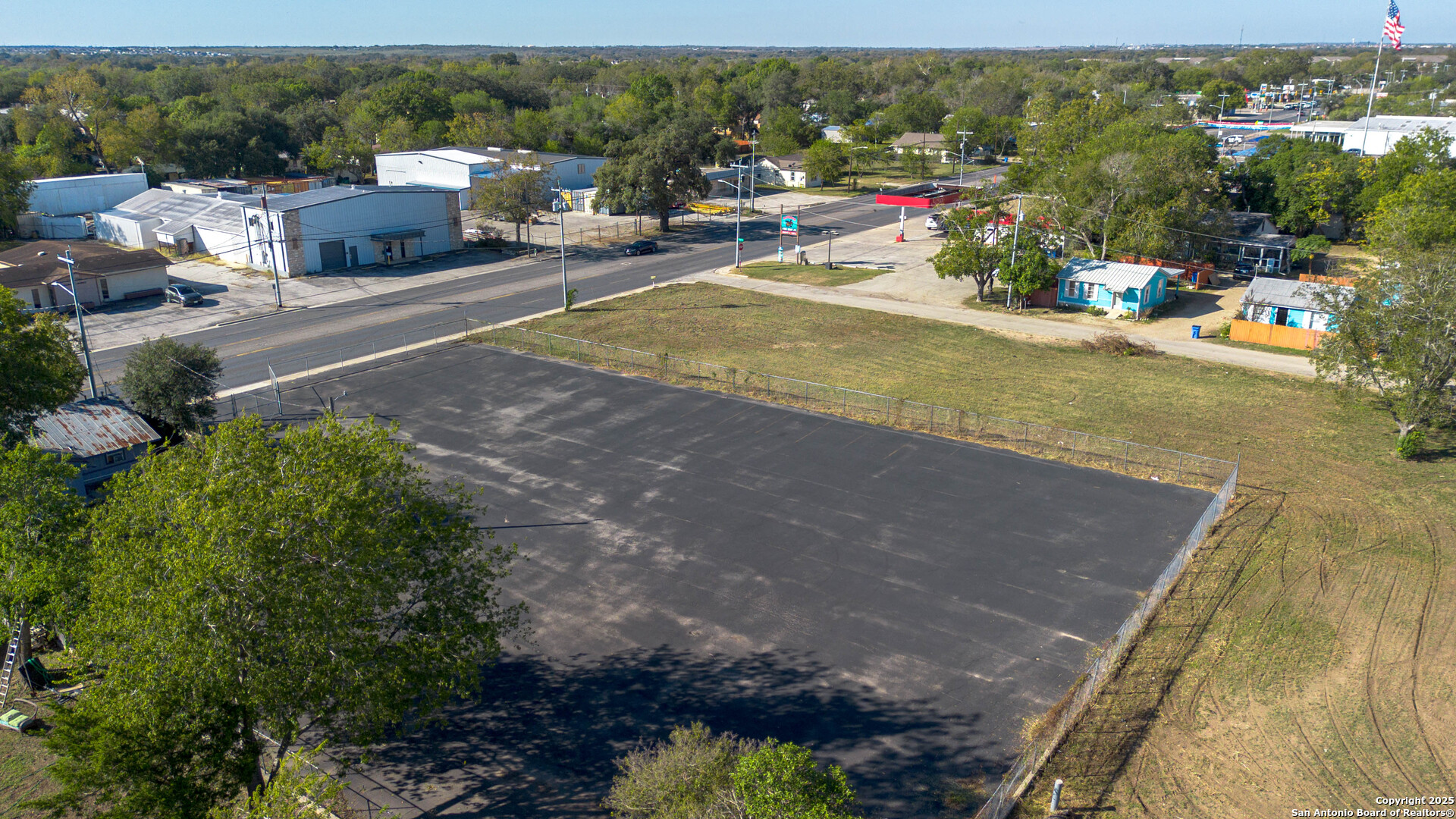 784 W Court Seguin TX 78155