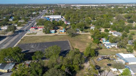 784 W Court Seguin TX 78155