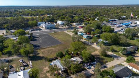 784 W Court Seguin TX 78155