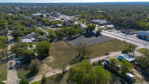 784 W Court Seguin TX 78155