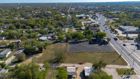784 W Court Seguin TX 78155