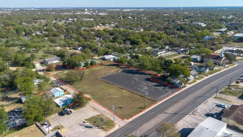 784 W Court Seguin TX 78155