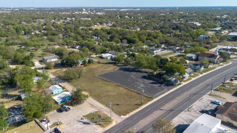 784 W Court Seguin TX 78155