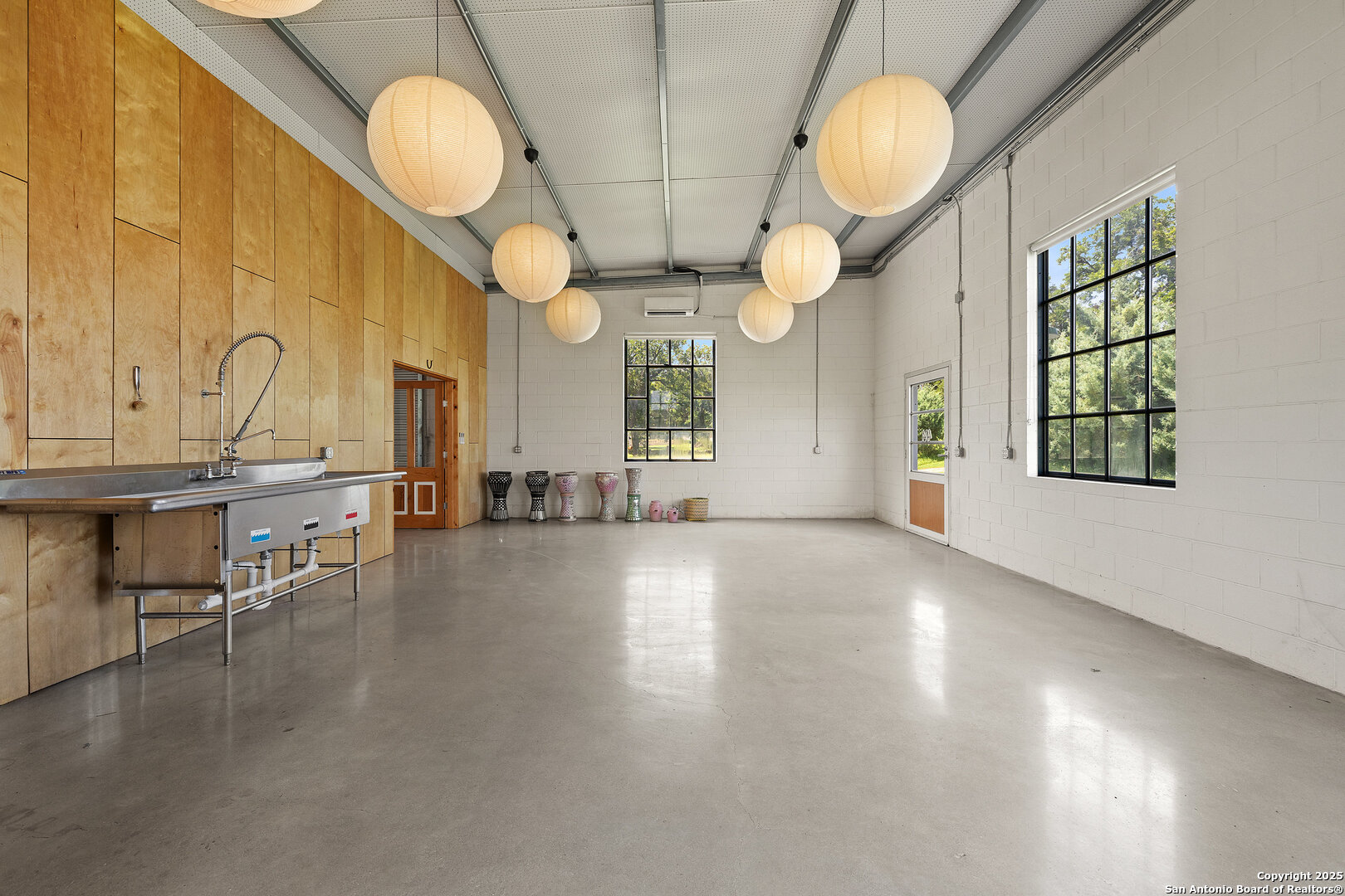 404 Nugent Johnson City TX 78636