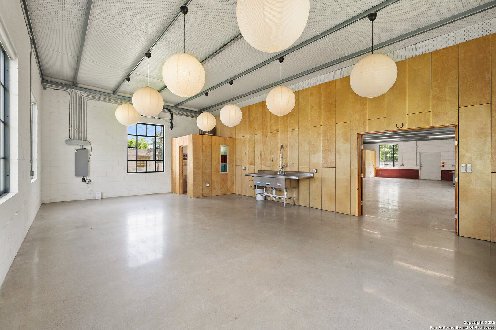 404 Nugent Johnson City TX 78636