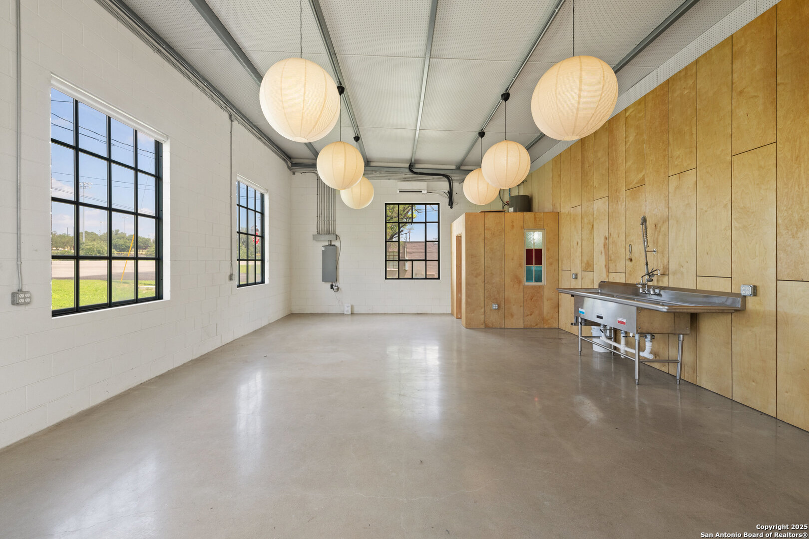 404 Nugent Johnson City TX 78636