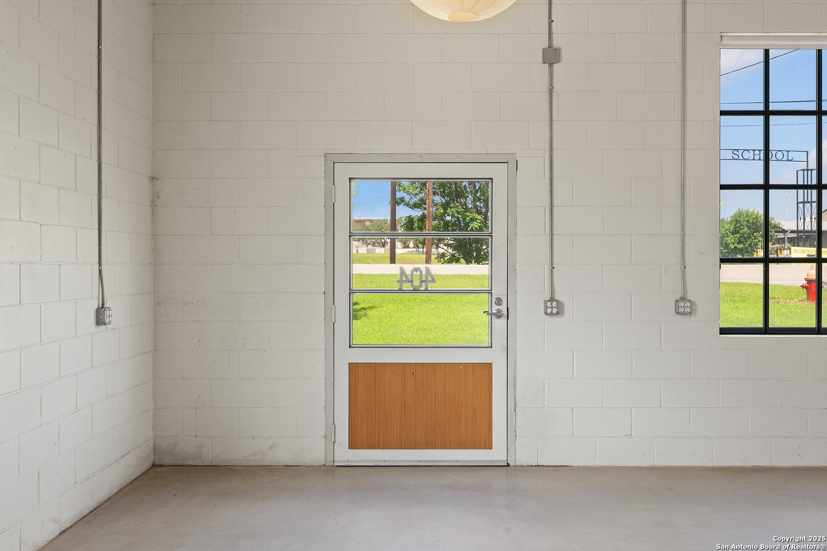 404 Nugent Johnson City TX 78636