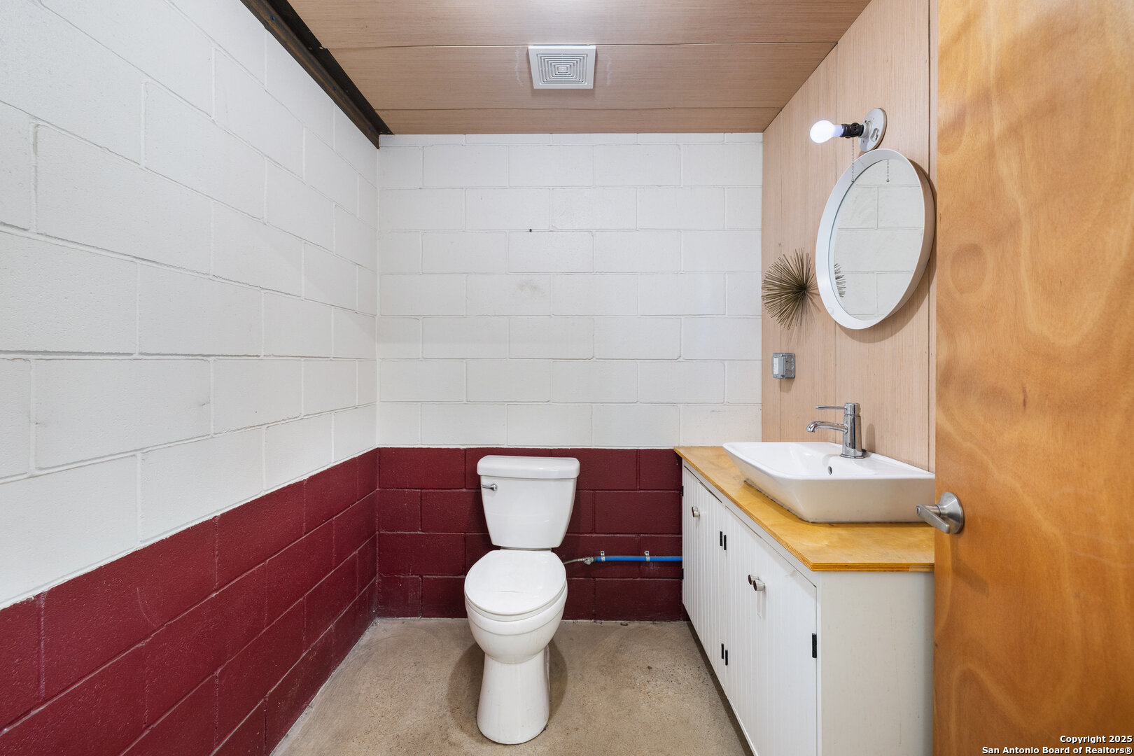 404 Nugent Johnson City TX 78636