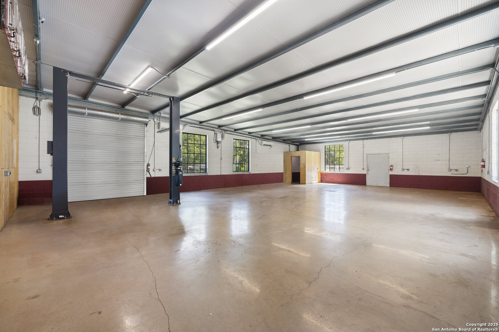 404 Nugent Johnson City TX 78636