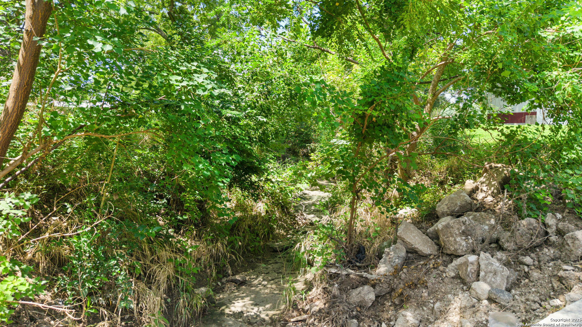 404 Nugent Johnson City TX 78636