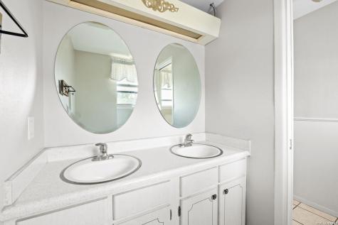 11902 Rustic San Antonio TX 78230