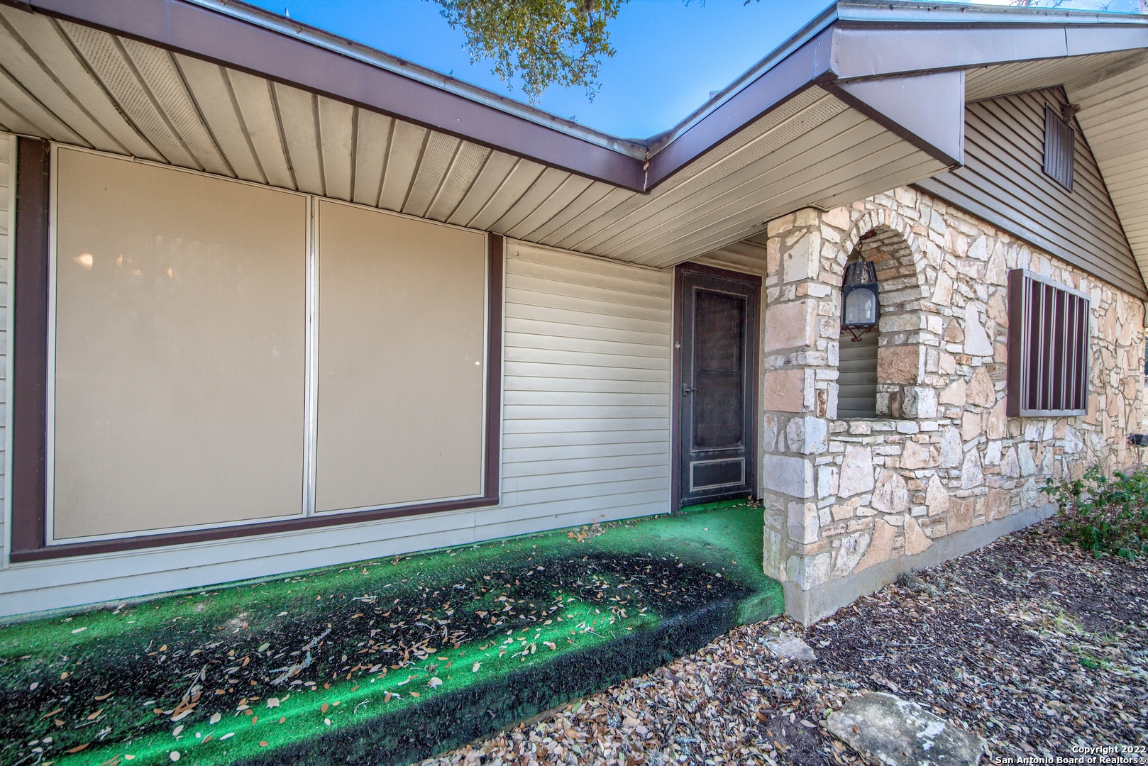 20070 State Highway 16 Helotes TX 78023