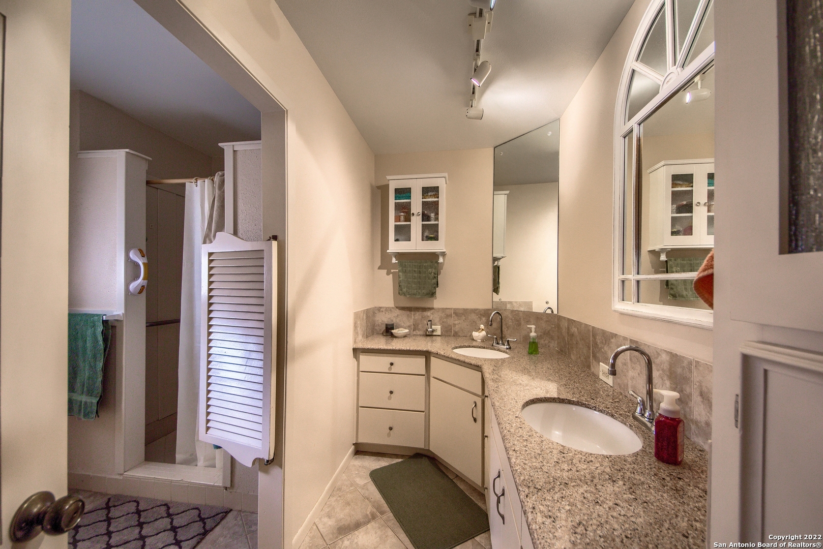 20070 State Highway 16 Helotes TX 78023