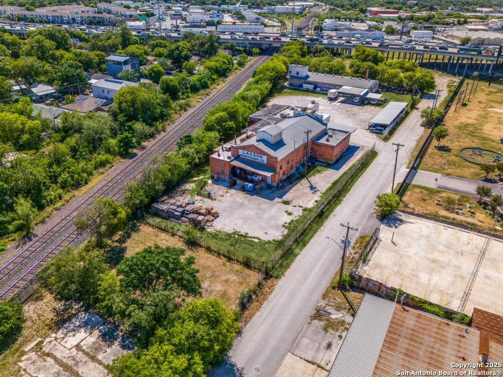 264 W Lachapelle San Antonio TX 78204