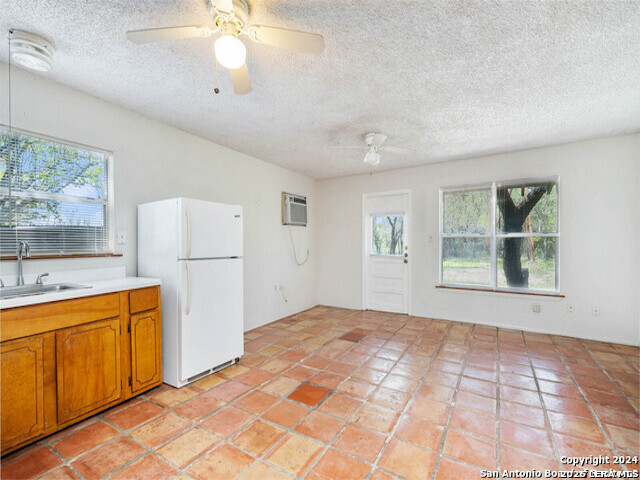 932 Toepperwein Road Converse TX 78109