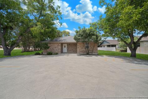 880 Landa Street New Braunfels TX 78130