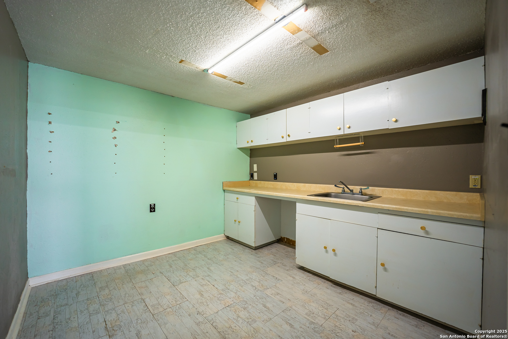 7036 Us Highway 87 China Grove TX 78263