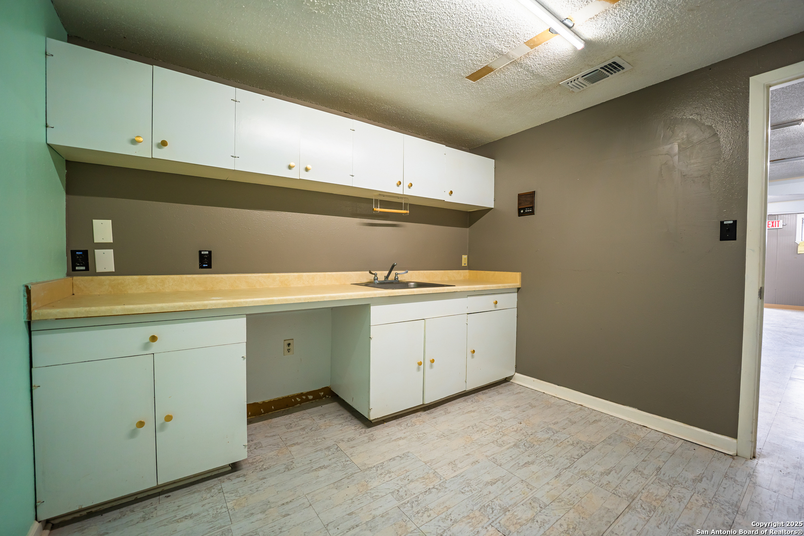 7036 Us Highway 87 China Grove TX 78263