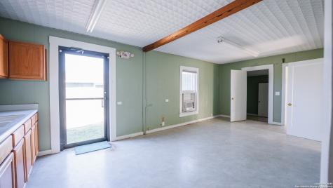 7036 Us Highway 87 China Grove TX 78263