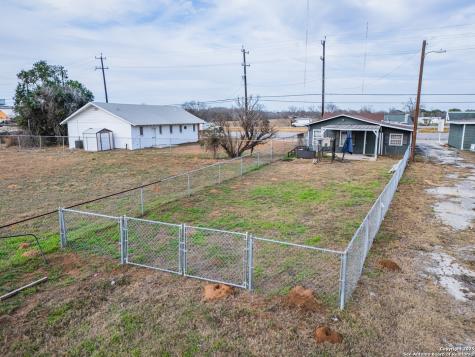 7036 Us Highway 87 China Grove TX 78263