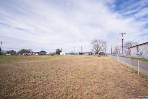 7036 Us Highway 87 China Grove TX 78263