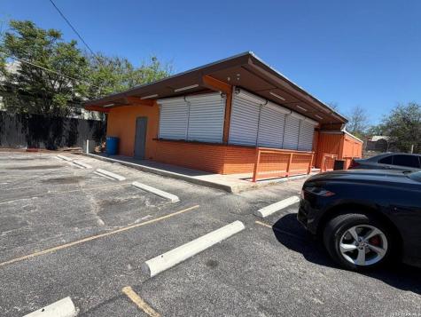 1701 E Houston Street San Antonio TX 78202