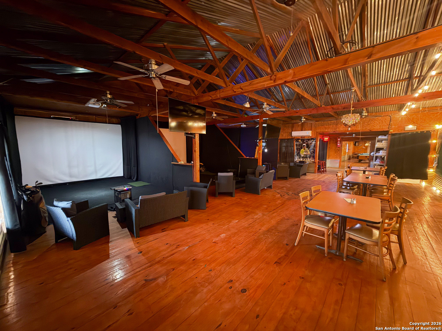 505 1st Carrizo Springs TX 78834