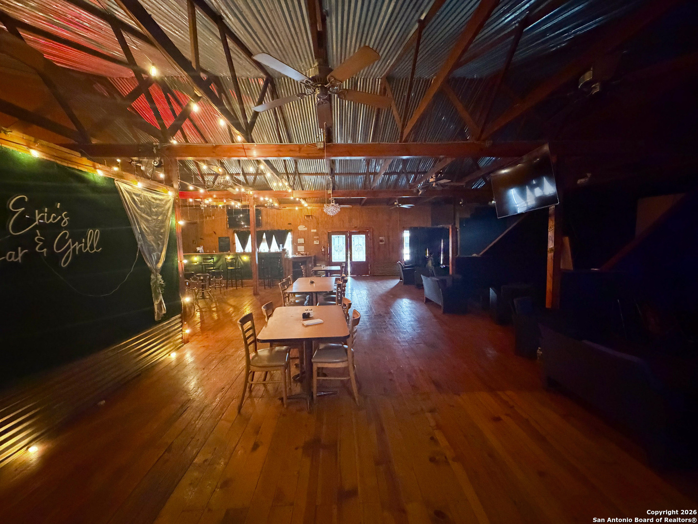 505 1st Carrizo Springs TX 78834