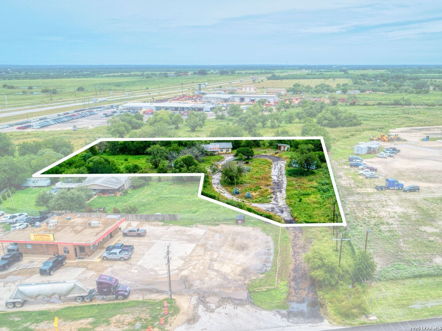 4518 E State Highway 97 Pleasanton TX 78064