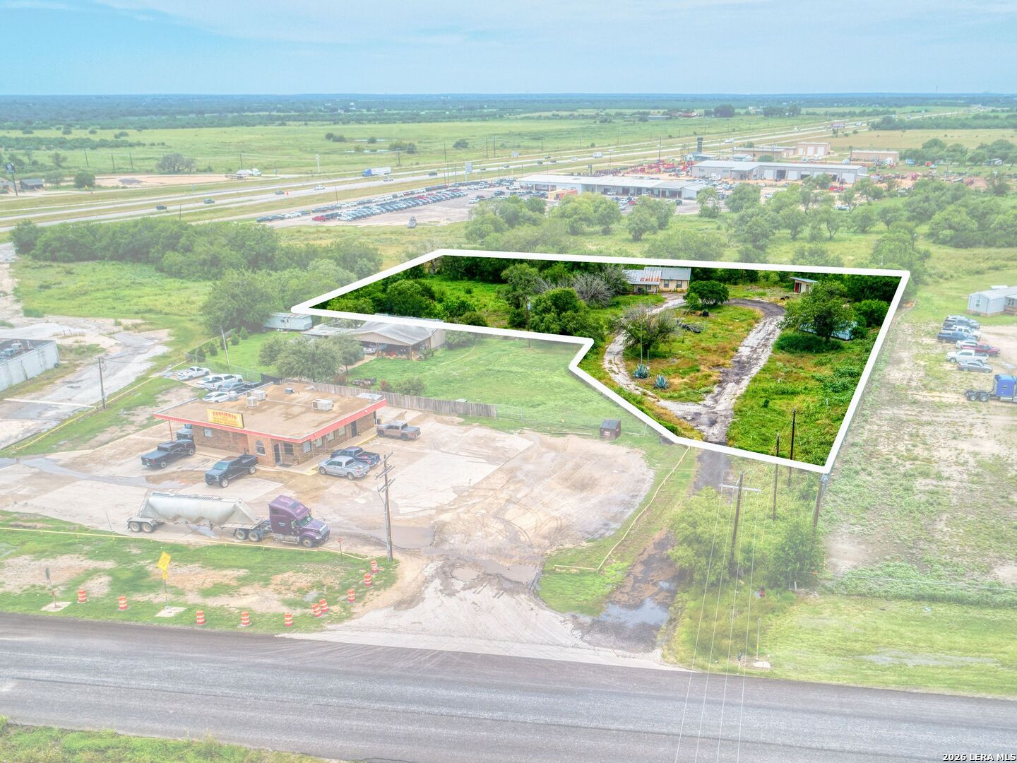4518 E State Highway 97 Pleasanton TX 78064