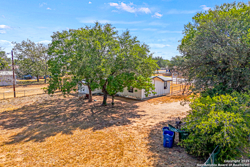 2025 Standish Floresville TX 78114