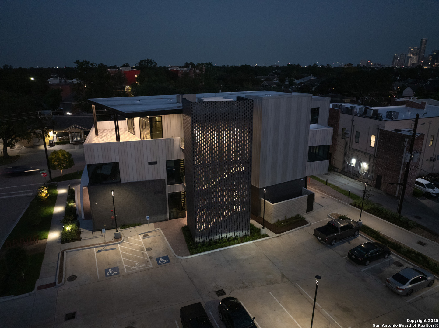 1023 Studewood Houston TX 77008