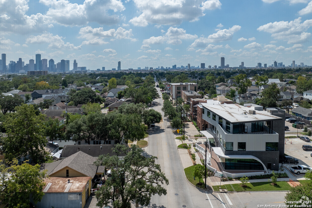 1023 Studewood Houston TX 77008