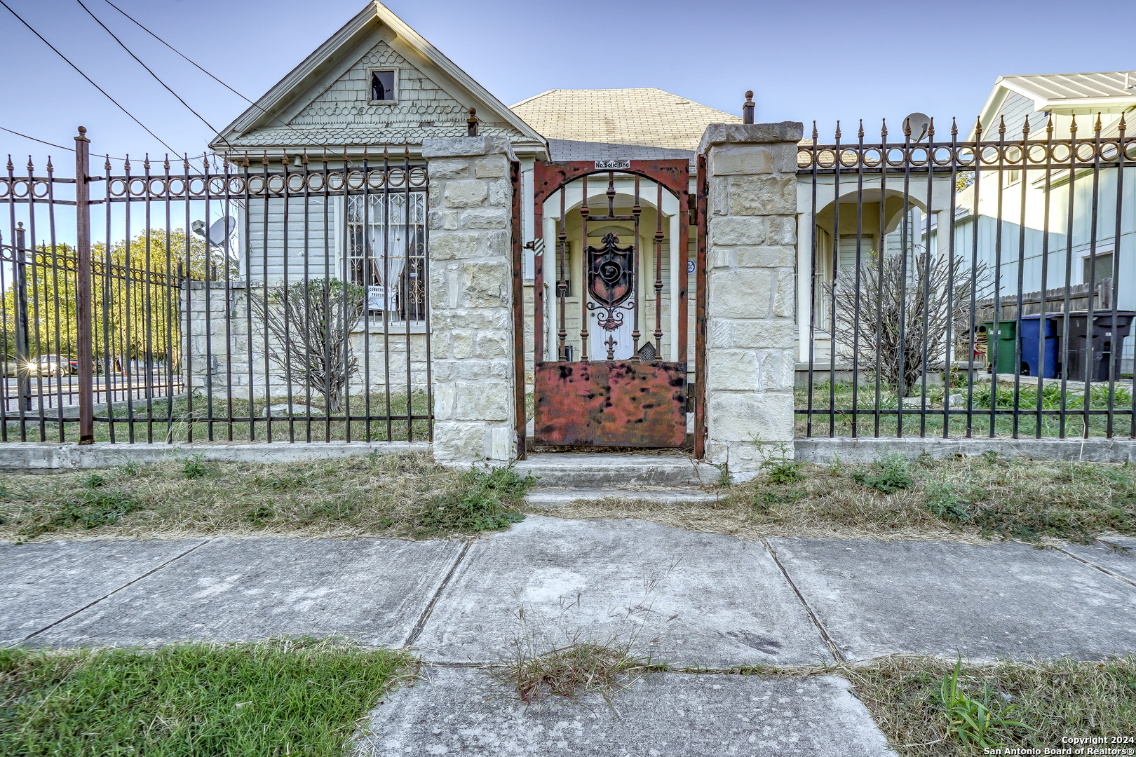 619 N Center Street San Antonio TX 78202