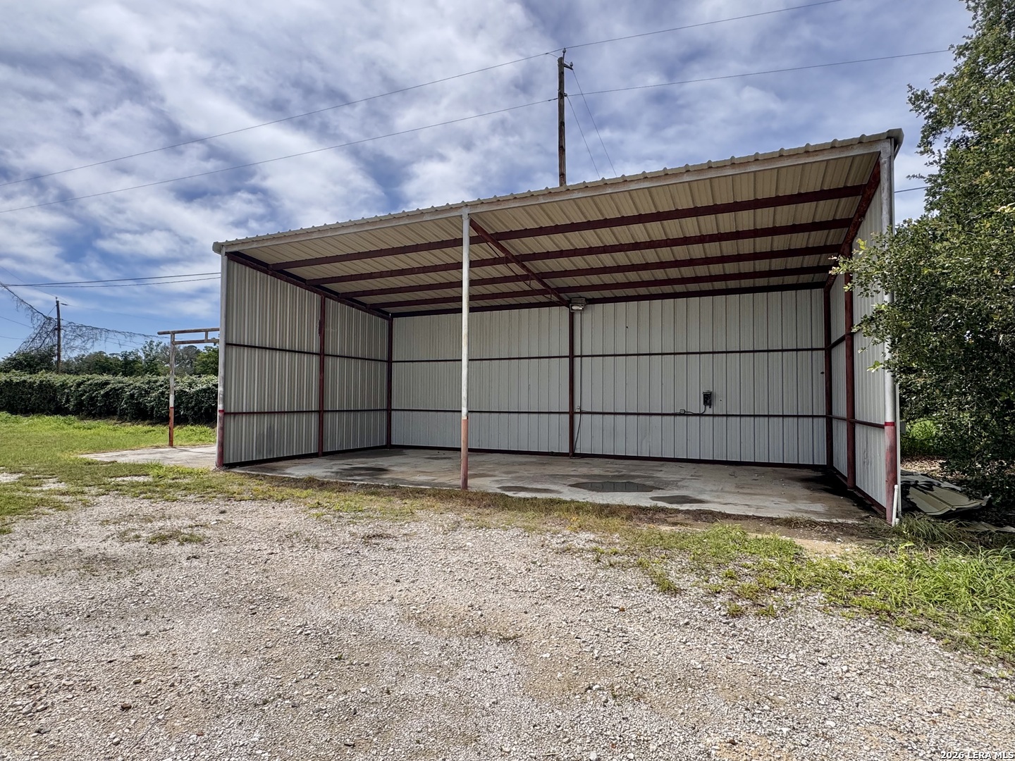1209 Bensdale Road Pleasanton TX 78064