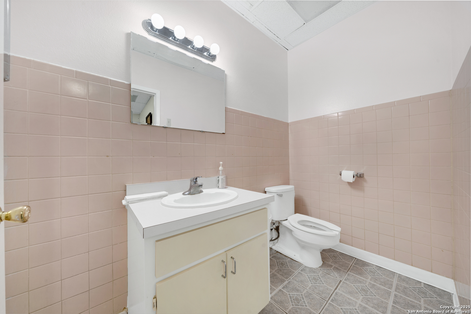 234 San Pedro Avenue San Antonio TX 78205