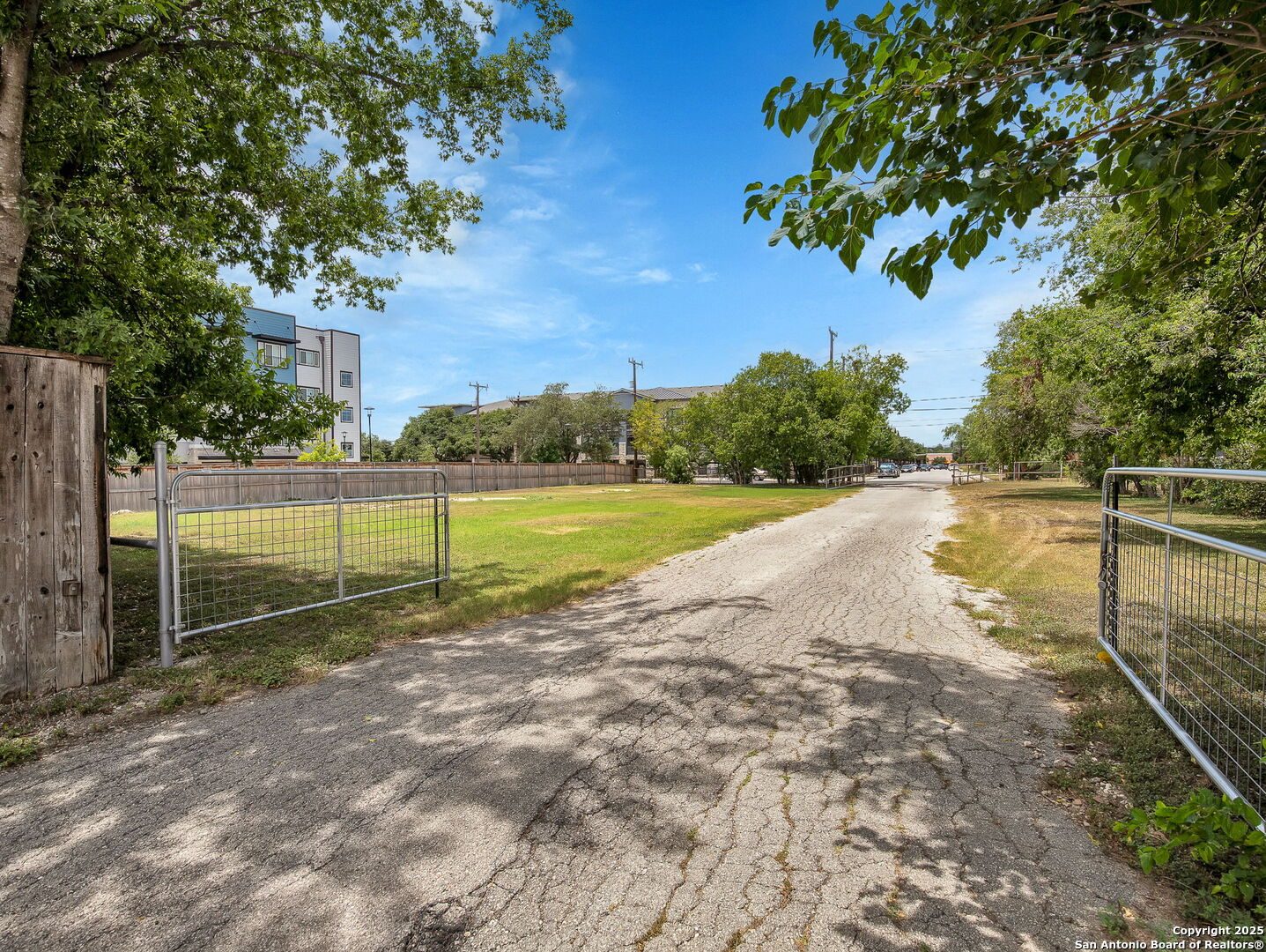 602 Everest San Antonio TX 78209