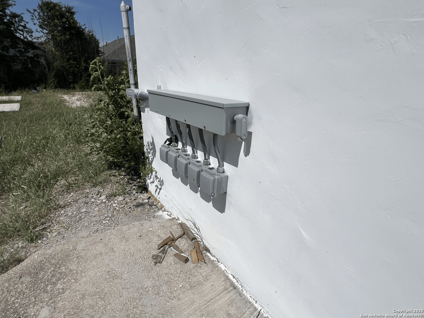 2803 E Houston San Antonio TX 78202