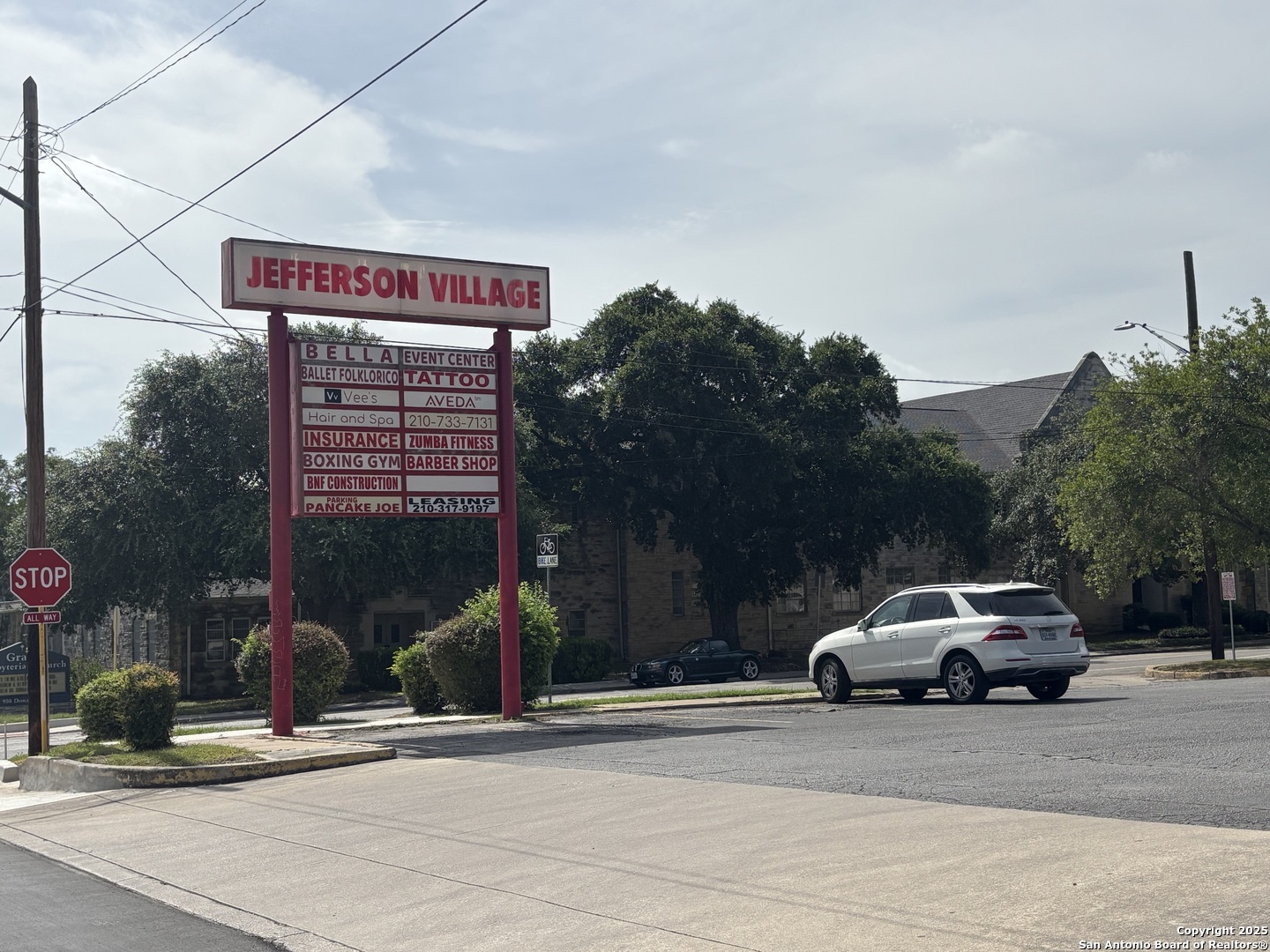 1002 Donaldson San Antonio TX 78201