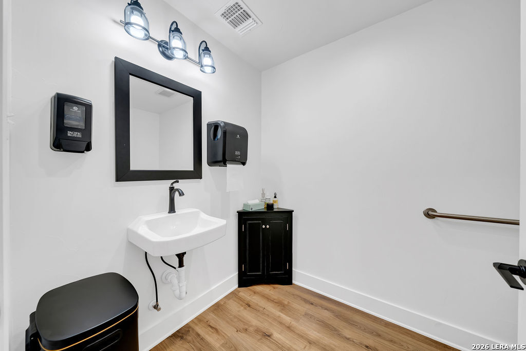 117 Commerce Avenue Boerne TX 78006