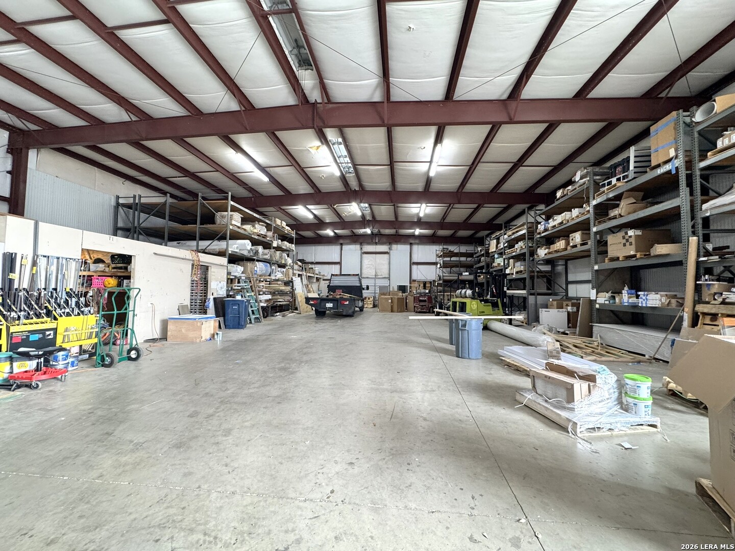 1225 E College Seguin TX 78155