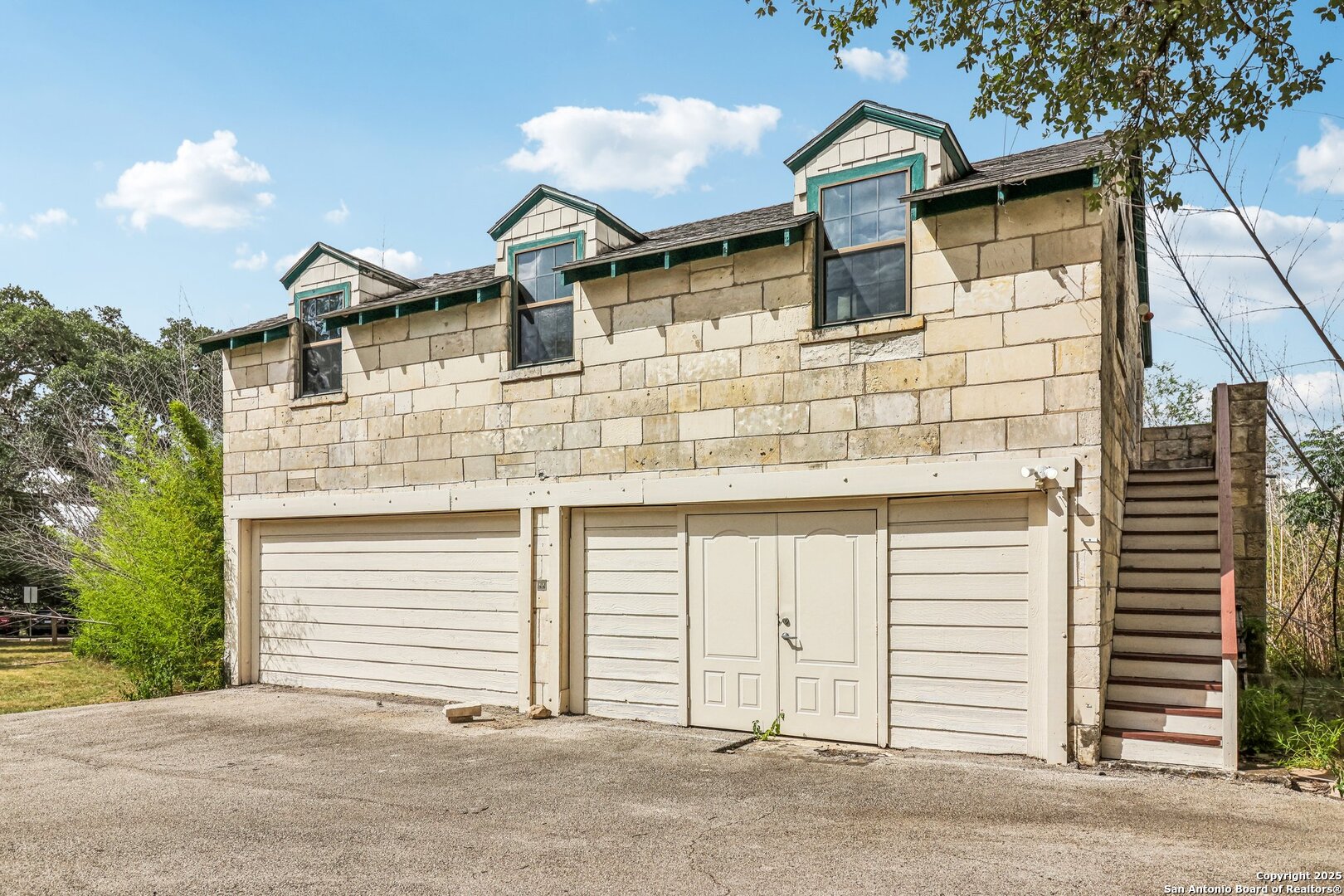 7735 Mockingbird Lane San Antonio TX 78229