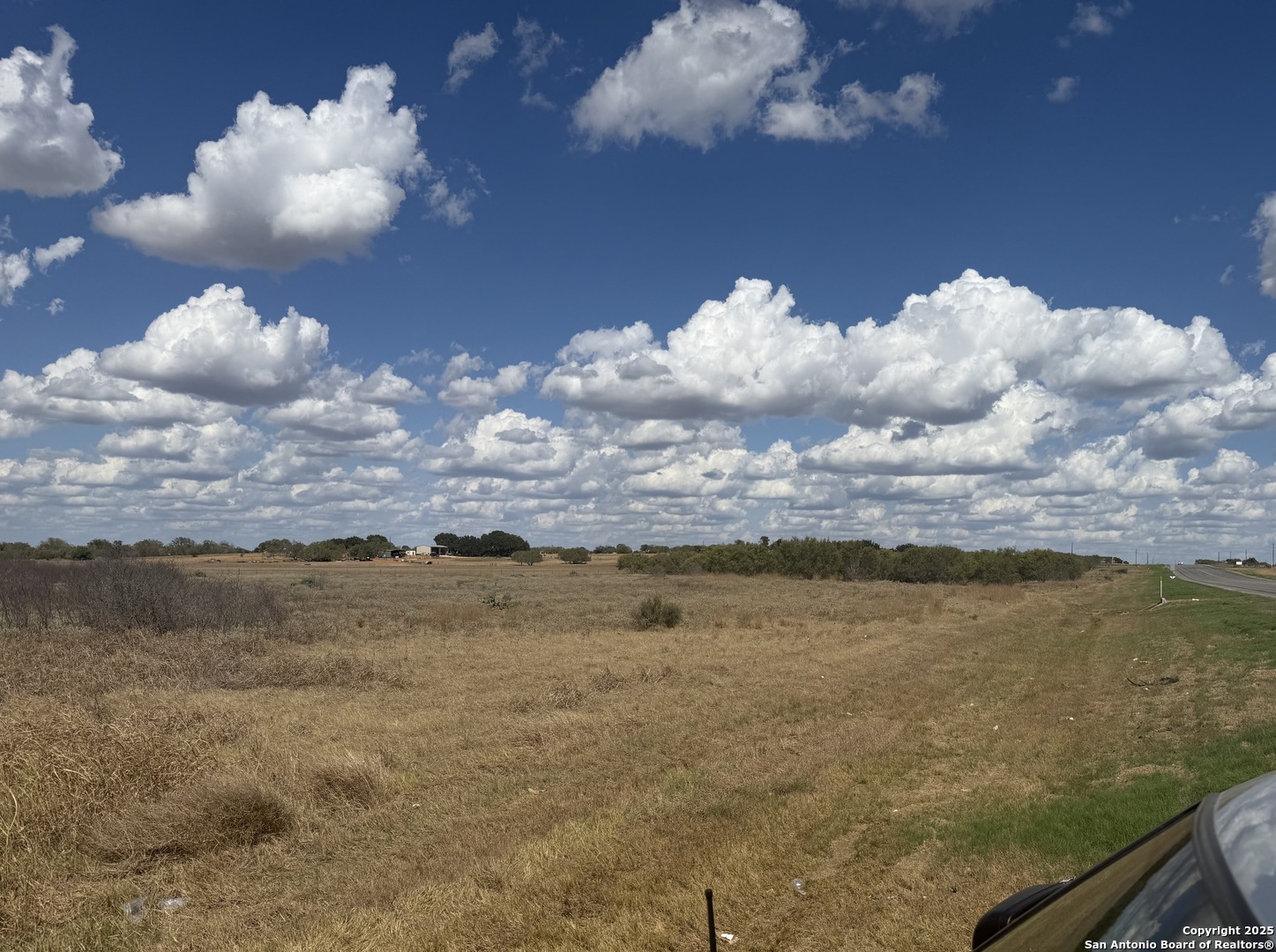 16458 W Us Highway 87 Adkins TX 78101