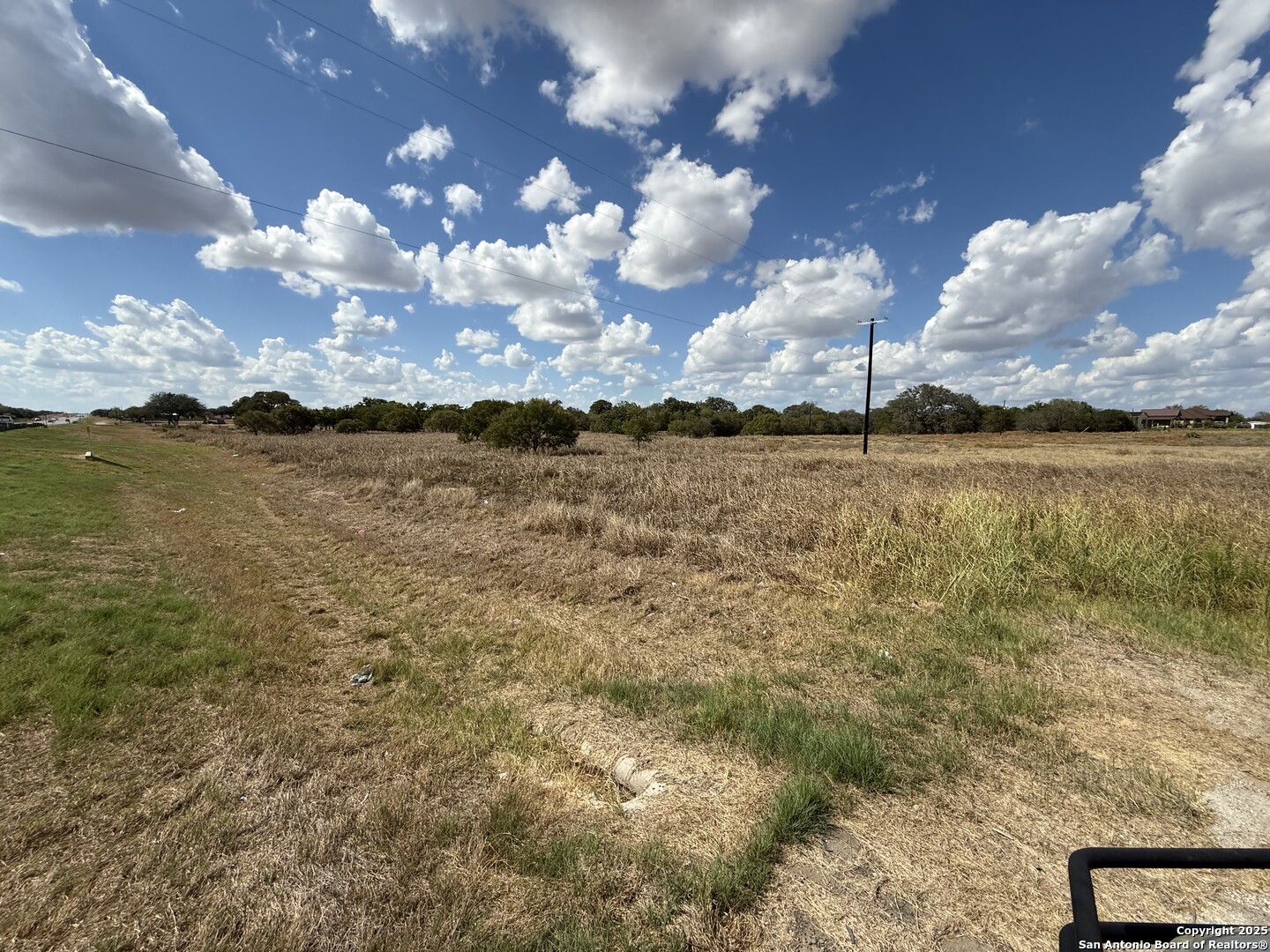 16458 W Us Highway 87 Adkins TX 78101