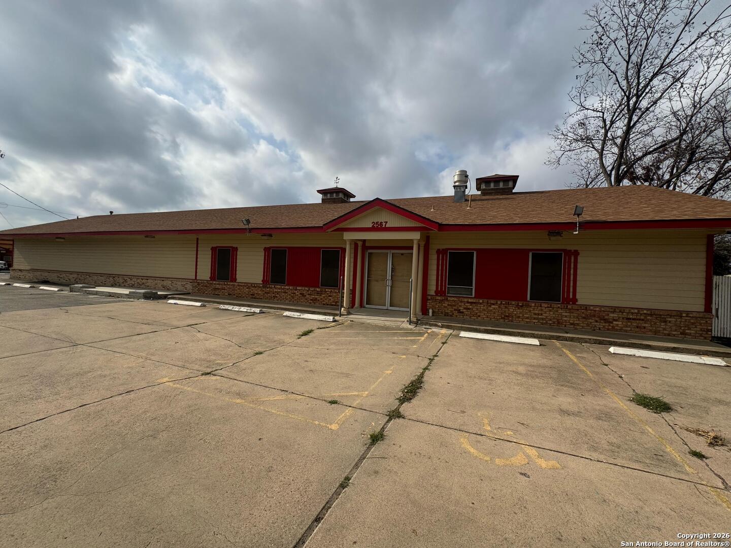 2567 Goliad San Antonio TX 78223