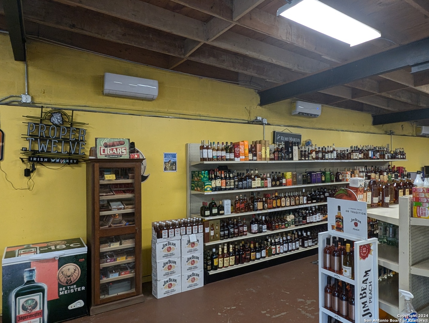 100 Avenue H Poteet TX 78065