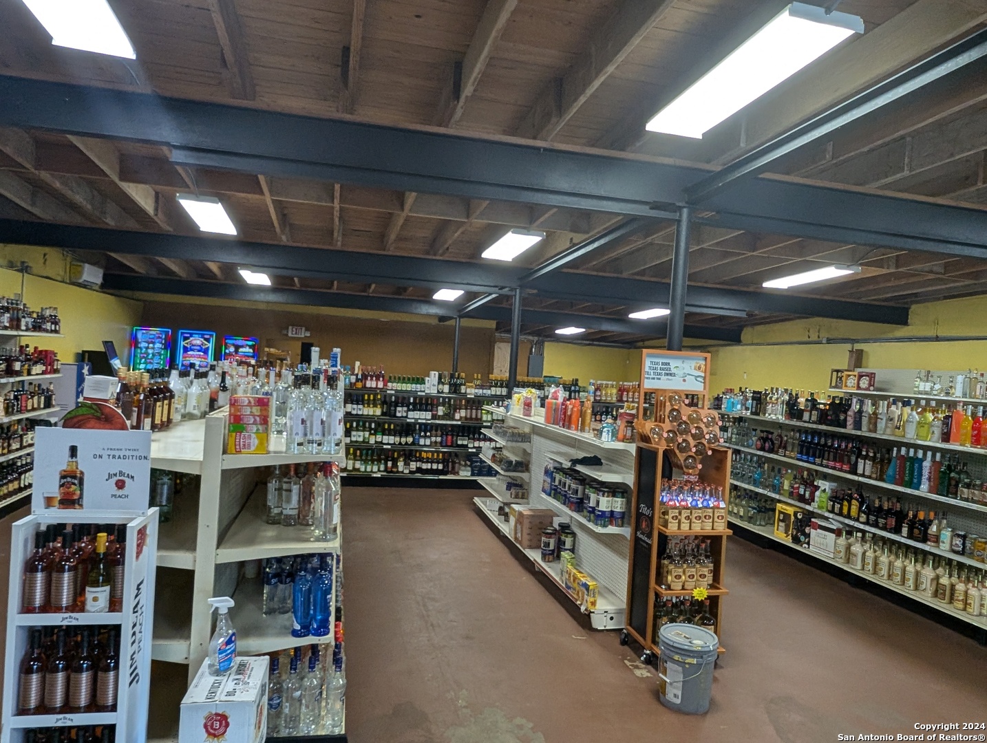 100 Avenue H Poteet TX 78065