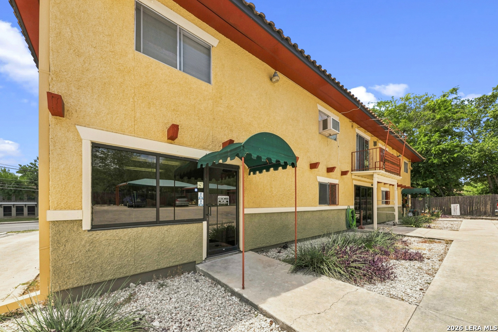1131 Babcock Road San Antonio TX 78201