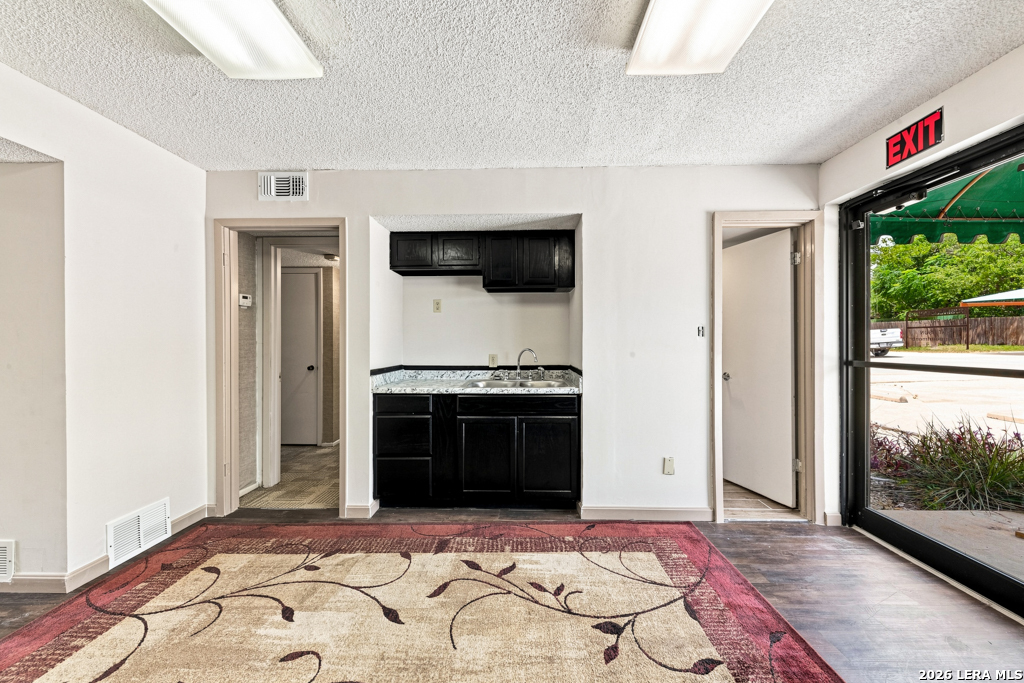 1131 Babcock Road San Antonio TX 78201