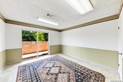 1131 Babcock Road San Antonio TX 78201